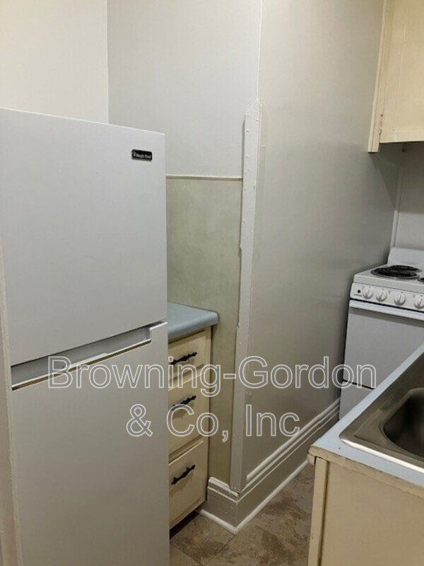 Cozy one bedroom located in the Bellemeade area! property image